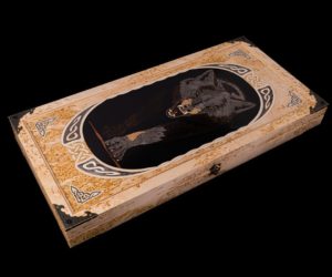 Нарды Волк большие (Карельская береза, инкрустация)